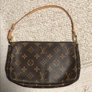 Louis Vuitton authentic genuine leather pochette